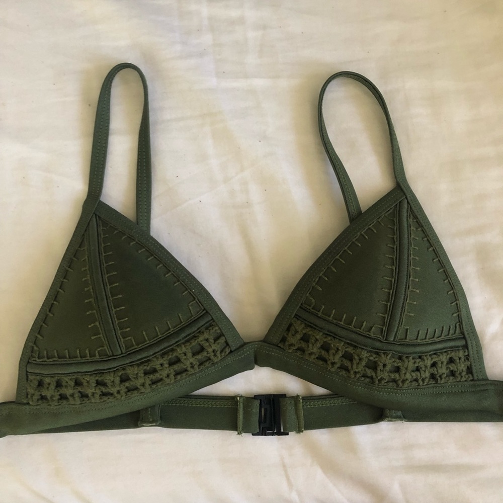 Green Traingl Bathing Suit Stop